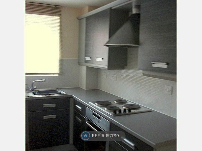 2 Bedroom Flat To Rent In Jenkinson Grove, Armthorpe, Doncaster, DN3