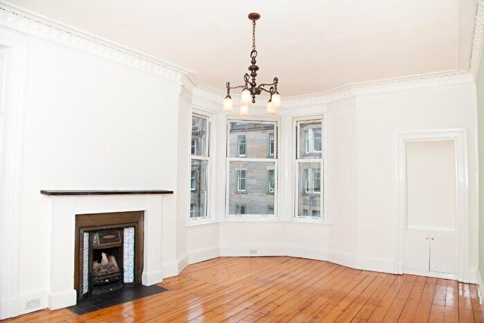 3 Bedroom Flat To Rent In Viewforth, Bruntsfield, Edinburgh, EH10