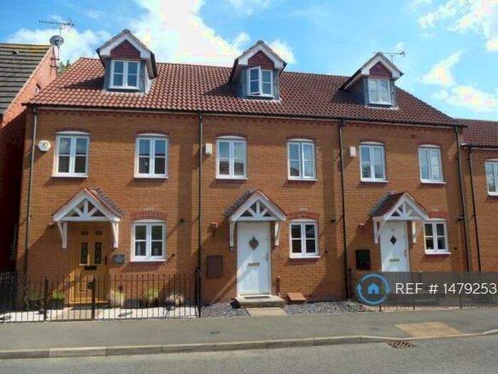 3 Bedroom Terraced House To Rent In Chestnut Drive, Hagley, Stourbridge, DY9