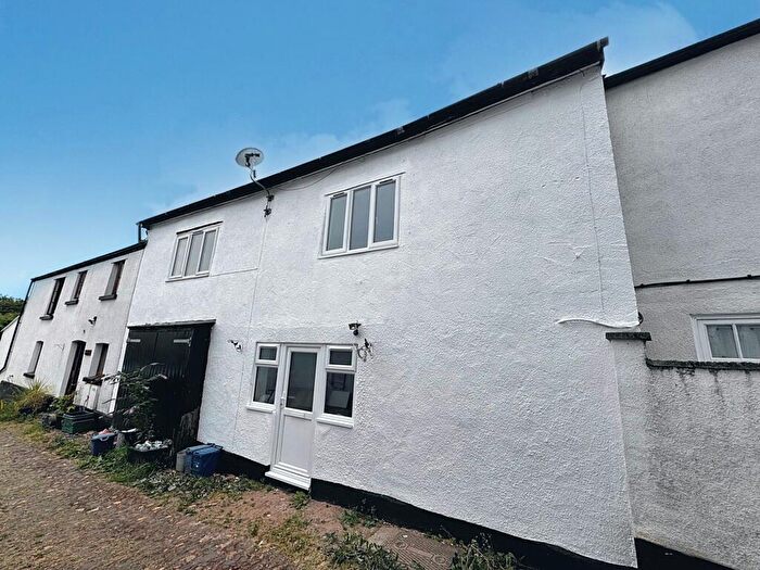 3 Bedroom Terraced House To Rent In Fore Street, Cullompton, EX15