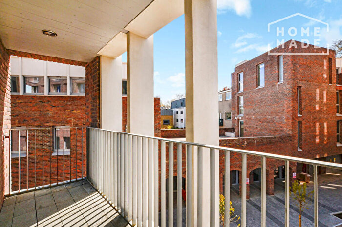 3 Bedroom Flat To Rent In Parkhaus, Downs Road, E5