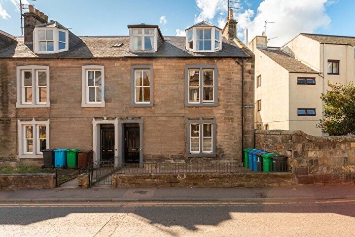 6 Bedroom End Of Terrace House For Sale In Alfred Place, St Andrews, KY16