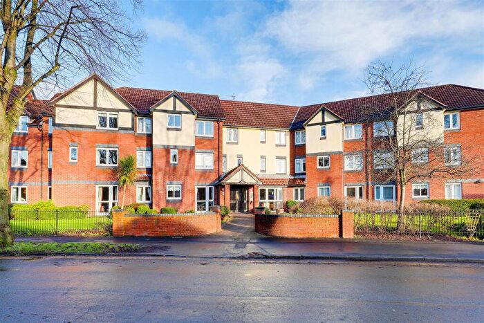 1 Bedroom Flat For Sale In Valley Court, Ribblesdale Road, Nottinghamshire, NG5