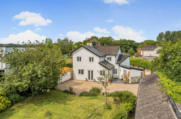 3 Bedroom Semi-Detached House For Sale In Stoneyford Cottages, Stoneyford, Cullompton, Devon, EX15