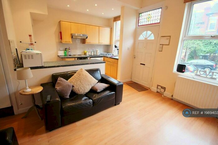 2 Bedroom Terraced House To Rent In Sowood Street, Leeds, LS4