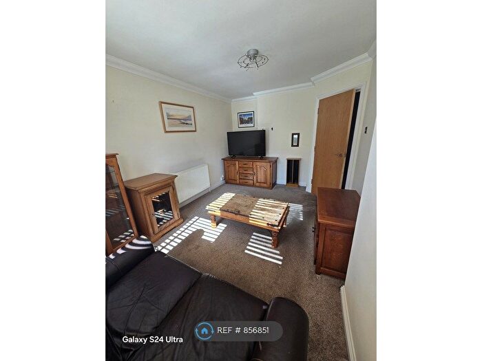 2 Bedroom Flat To Rent In Lagland Street, Poole, BH15