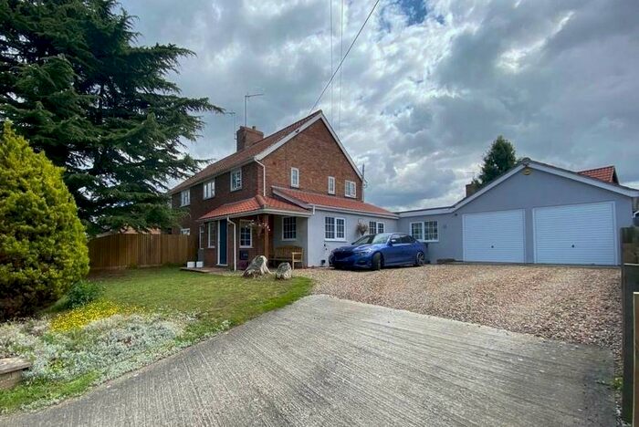 3 Bedroom Semi-Detached House For Sale In Wickham Road, Finningham, Stowmarket, IP14