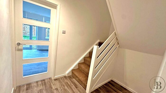 3 Bedroom Terraced House For Sale In Thorneywood Rise, Nottingham, NG3