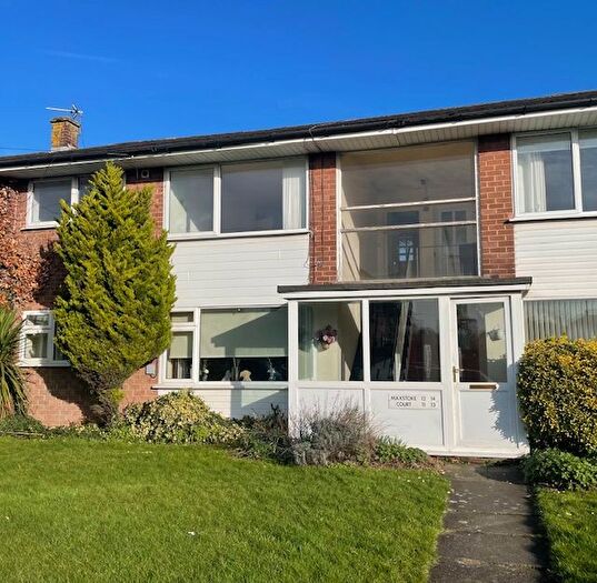 2 Bedroom Maisonette For Sale In Maxstoke Court, Coventry Road, Coleshill, West Midlands, B46