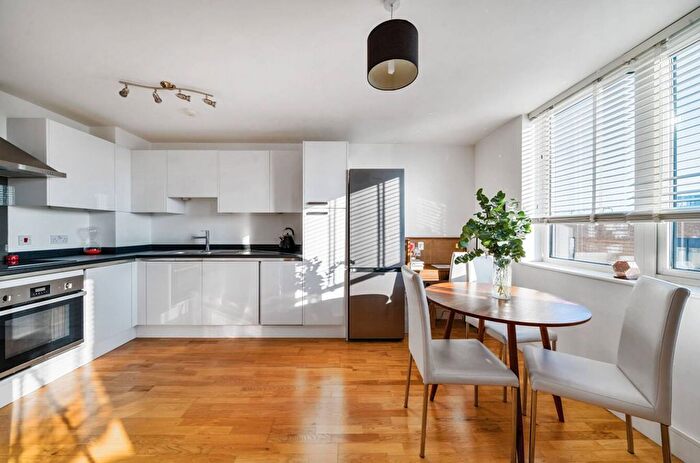 1 Bedroom Flat For Sale In Norway Street, Greenwich, London, SE10