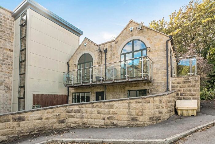 2 Bedroom Semi-Detached House For Sale In Troy Road, Horsforth, LS18