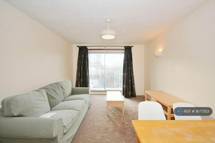 1 Bedroom Flat To Rent In Ringers Road, Bromley, BR1