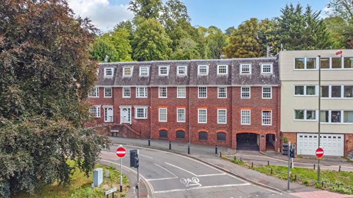 2 Bedroom Apartment To Rent In Pilgrim House Quarry Street, GU1