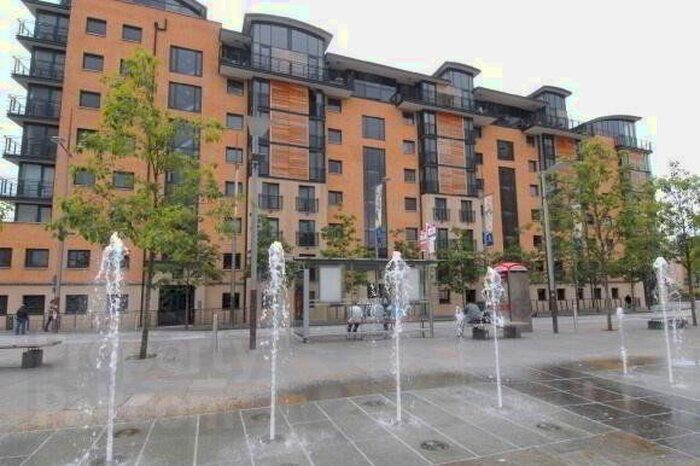 Studio To Rent In Queens Square, Belfast, BT1