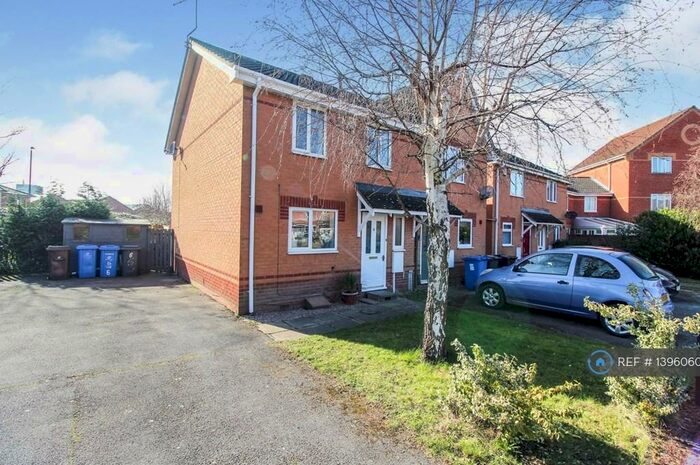 3 Bedroom Semi-Detached House To Rent In Charing Court, Derby, DE1