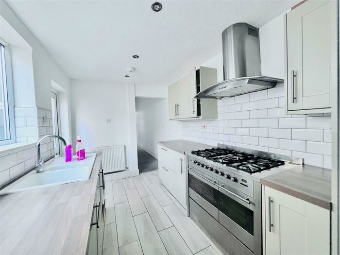 2 Bedroom Terraced House To Rent In Barnsley Terrace, Nottingham, NG2