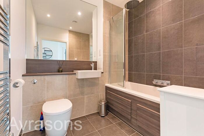 2 Bedroom Apartment To Rent In York Road, Battersea, SW11