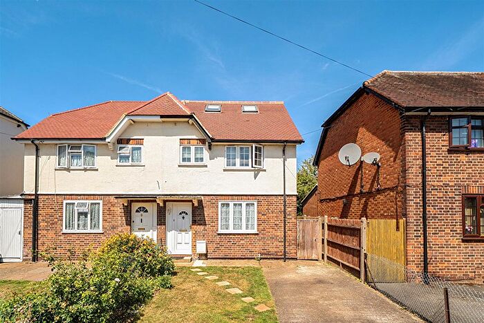 4 Bedroom Semi-Detached House For Sale In Haig Road, Uxbridge, UB8