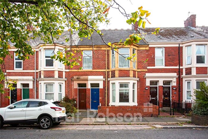 2 Bedroom Apartment For Sale In Helmsley Road, Sandyford, Newcastle Upon Tyne, NE2