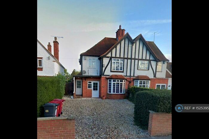5 Bedroom Semi-Detached House To Rent In Cressingham Road, Reading, RG2