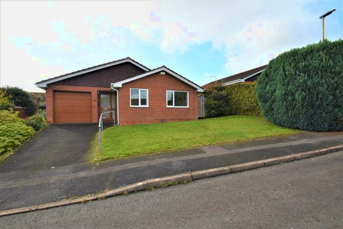 3 Bedroom Bungalow To Rent In Westcott Road, Tiverton, Devon, EX16