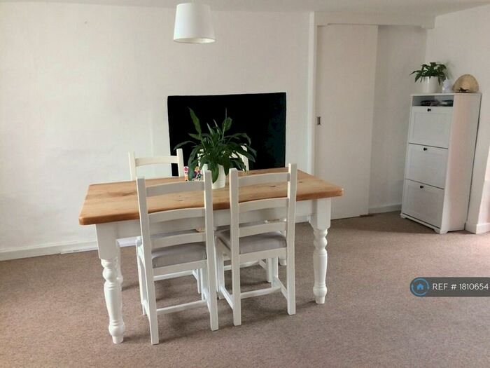 2 Bedroom Terraced House To Rent In Rose Cottages, Exeter, EX6