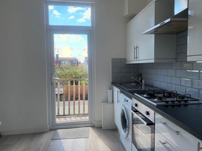 2 Bedroom Maisonette To Rent In Churchfield Avenue, London, N12