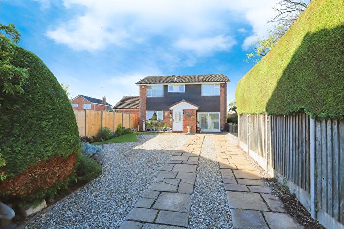 4 Bedroom Detached House For Sale In Puxton Drive, Kidderminster, DY11