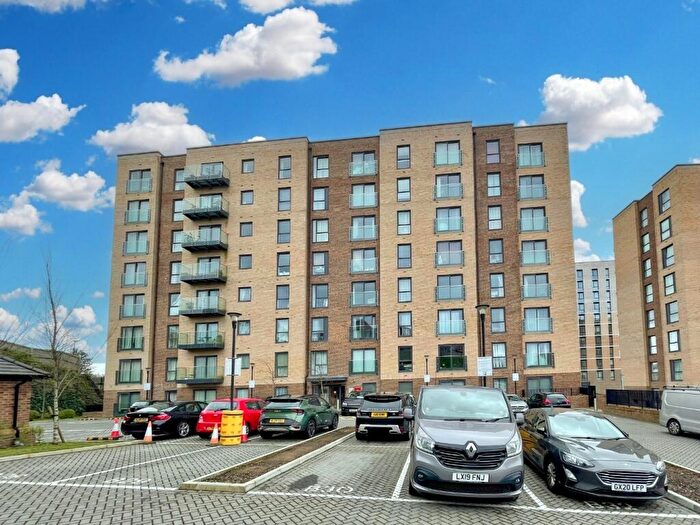 2 Bedroom Flat To Rent In Brooklands Court, Stirling Drive, Luton, Bedfordshire, LU2