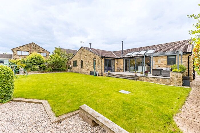 4 Bedroom Bungalow For Sale In Gregory Drive, Kirkburton, Huddersfield, HD8