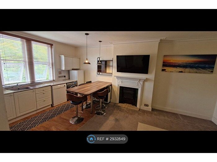 1 Bedroom Flat To Rent In Norfolk Road, Littlehampton, BN17