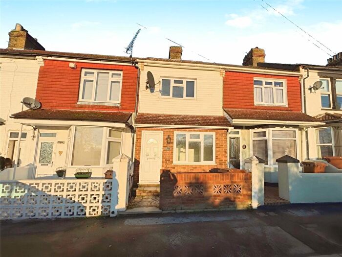 3 Bedroom Terraced House To Rent In Imperial Road, Gillingham, Kent, ME7