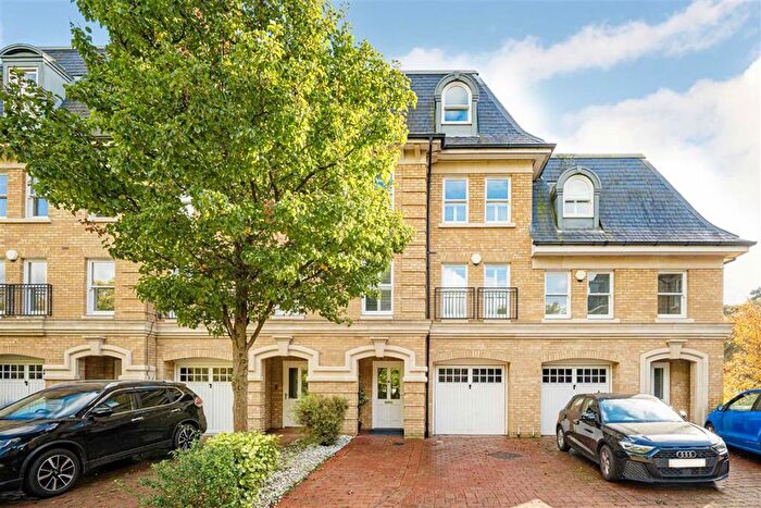 4 Bedroom Semi-Detached House To Rent In Langdon Park, Teddington, TW11