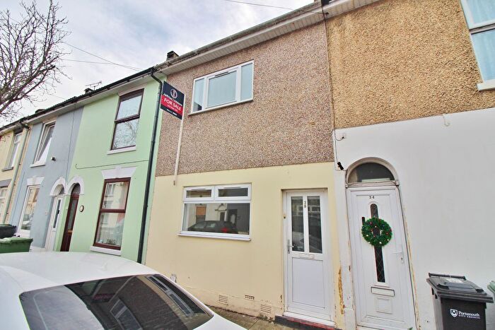 3 Bedroom Terraced House For Sale In Binsteed Road, Buckland, PO2