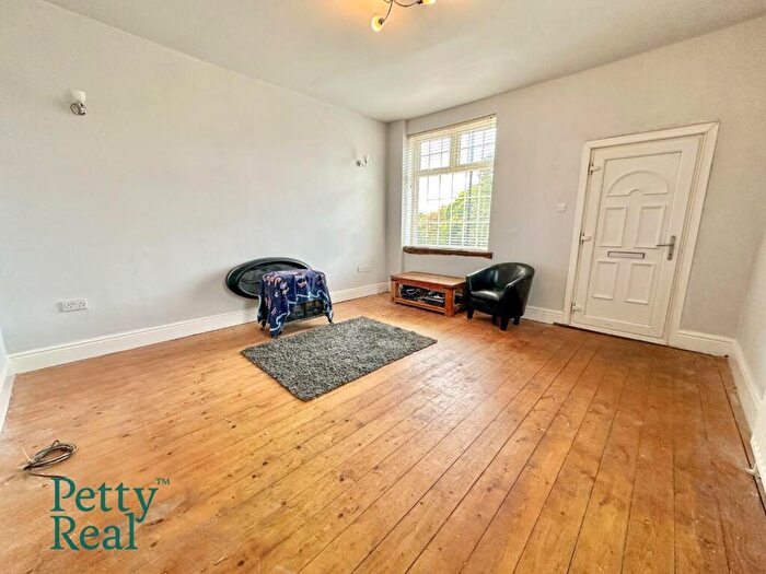 2 Bedroom End Of Terrace House For Sale In Essex Street, Colne, BB8