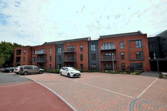 2 Bedroom Apartment For Sale In Bramble Drive, Derby, Derby, DE22