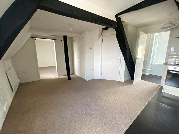 1 Bedroom Apartment To Rent In High Street, Highworth, Wiltshire, SN6