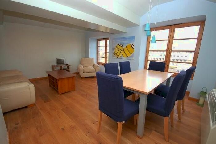 1 Bedroom Flat To Rent In Commercial Street, Edinburgh, EH6