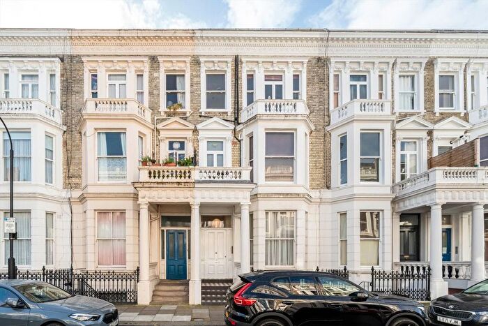 2 Bedroom Flat For Sale In Fairholme Road, West Kensington, W14