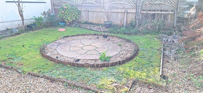 2 Bedroom Semi-Detached Bungalow For Sale In North Boundary Road, Brixham, TQ5