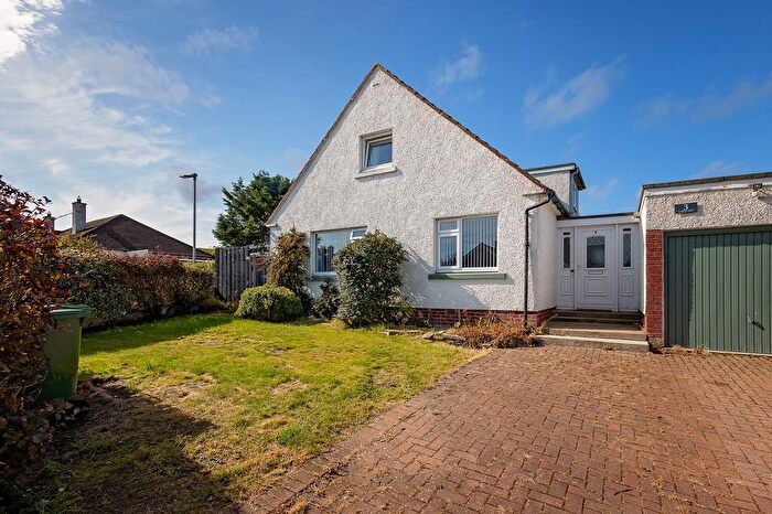 4 Bedroom Detached Bungalow For Sale In Ormlie Hill, Thurso, Highland., KW14