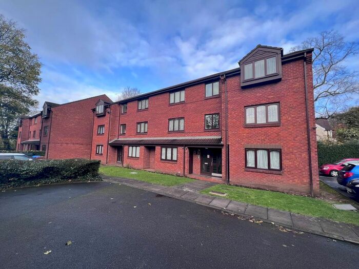 1 Bedroom Flat To Rent In Chiswick Court, Erdington, Birmingham, B23
