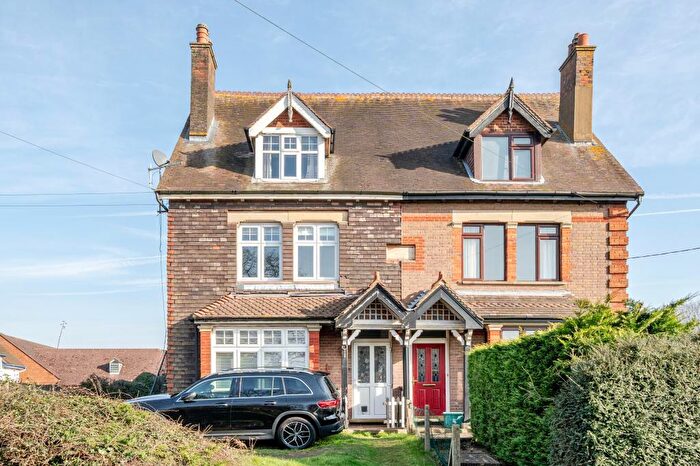 2 Bedroom Flat For Sale In Chesham, Buckinghamshire, HP5