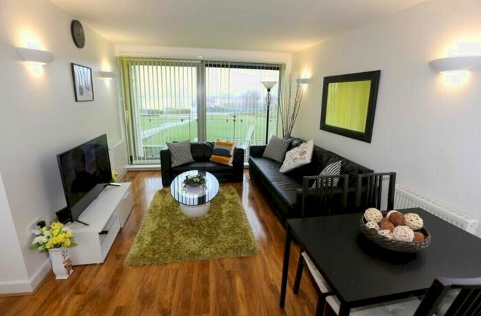 2 Bedroom Flat To Rent In Tideslea Path, Thames Walk, London, SE28