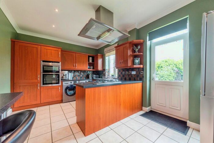 5 Bedroom Detached House For Sale In Riverview, Long Bennington, Newark, NG23