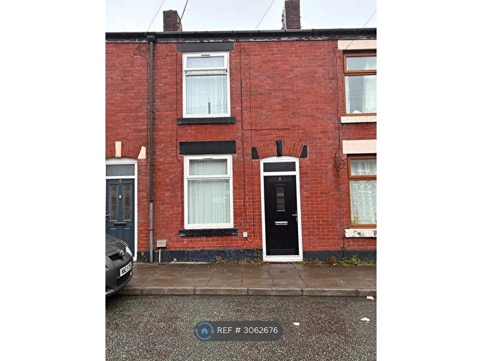 2 Bedroom Terraced House To Rent In Derwent St, Rochdale, OL12