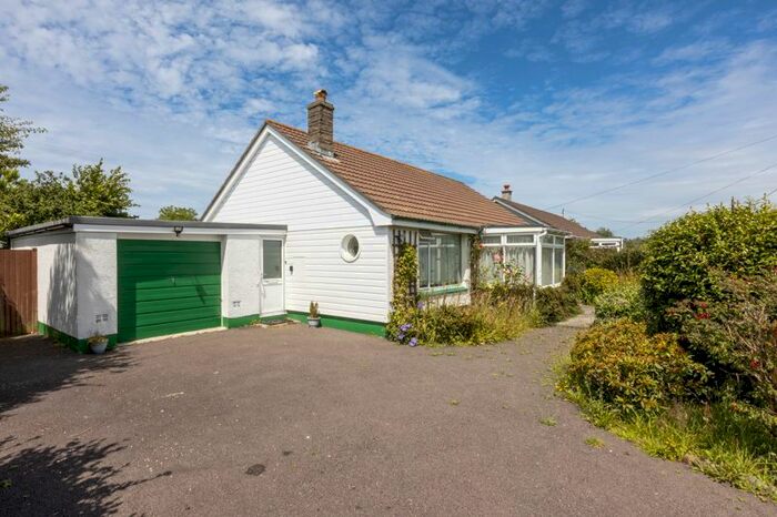 2 Bedroom Detached Bungalow For Sale In Horsedowns Road, Leedstown, Hayle, TR27