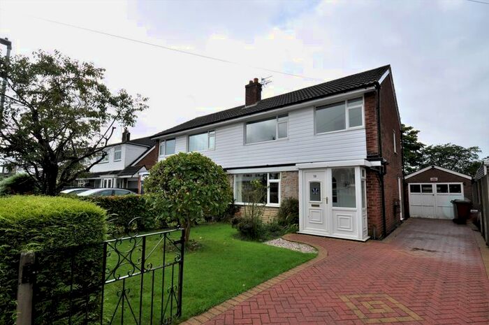 3 Bedroom Property To Rent In Bagmere Close, Brereton, Sandbach CW11