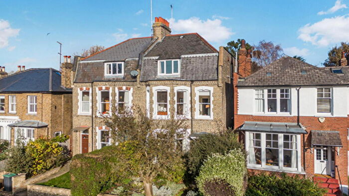 7 Bedroom Semi Detached House For Sale In Southern Road, N2