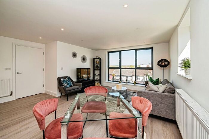 1 Bedroom Flat For Sale In New Street, Aylesbury, HP20